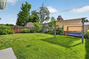 645 Smith Dr, Woodburn, OR 97071 - Photo 37
