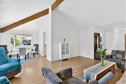 645 Smith Dr, Woodburn, OR 97071 - Photo 5
