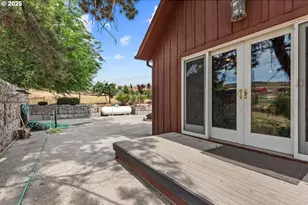 18122 Hulden Ln, Arlington, OR 97812 - Photo 11