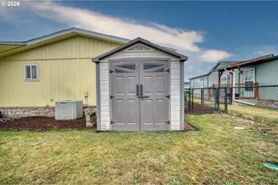 51408 SE Springlake Loop #142, Scappoose, OR 97056 - Photo 9