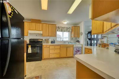 51408 SE Springlake Loop #142, Scappoose, OR 97056 - Photo 17