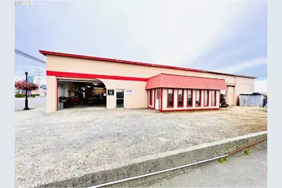 1805 Sherman Ave, North Bend, OR 97459 - Photo 1