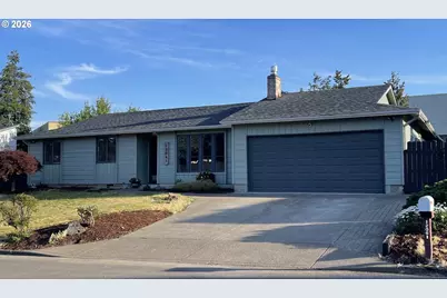 12061 SE Sunnycreek Ln, Clackamas, OR 97015 - Photo 1