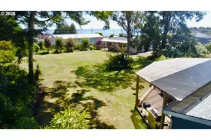 97818 Hanscam Ln, Brookings, OR 97415 - Photo 17