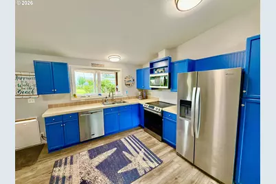 97818 Hanscam Ln, Brookings, OR 97415 - Photo 25
