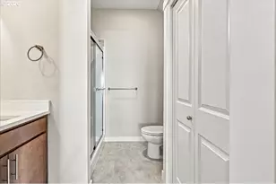 210 Black Hawk Ct, Columbia City, OR 97018 - Photo 25