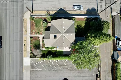 121 W 10th St, The Dalles, OR 97058 - Photo 43