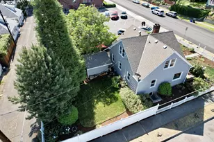 121 W 10th St, The Dalles, OR 97058 - Photo 43