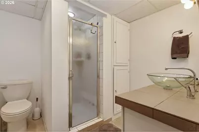 121 W 10th St, The Dalles, OR 97058 - Photo 35