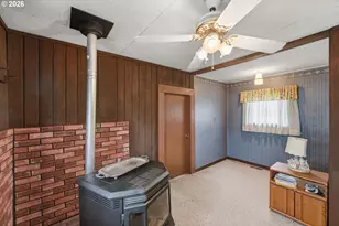 906 C St, Myrtle Point, OR 97458 - Photo 31