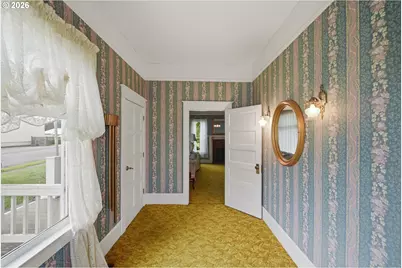 906 C St, Myrtle Point, OR 97458 - Photo 9