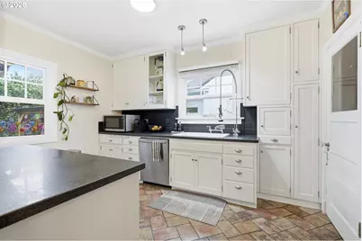 2625 NE 28th Ave, Portland, OR 97212 - Photo 11