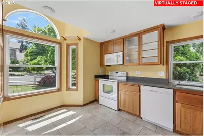 8887 SW 67th Pl, Portland, OR 97223 - Photo 21