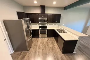 2123 SE 19th St, Gresham, OR 97080 - Photo 9