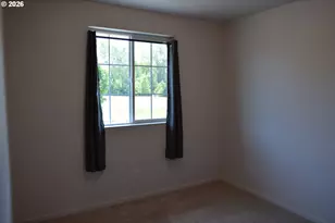 2123 SE 19th St, Gresham, OR 97080 - Photo 23