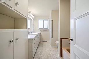 236 Greenvale Dr, Springfield, OR 97477 - Photo 19