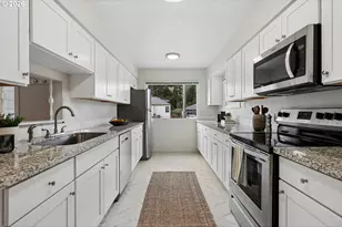4426 NE 38th Ave, Portland, OR 97211 - Photo 11