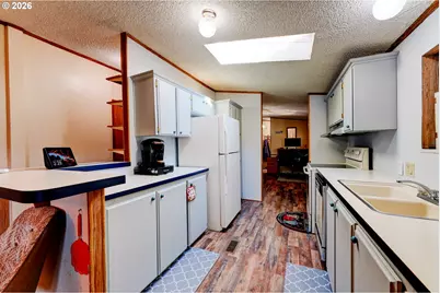 8434 SE Heritage Ct, Oatfield, OR 97015 - Photo 9