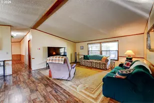 8434 SE Heritage Ct, Oatfield, OR 97015 - Photo 3