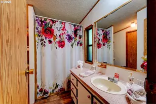 8434 SE Heritage Ct, Oatfield, OR 97015 - Photo 15