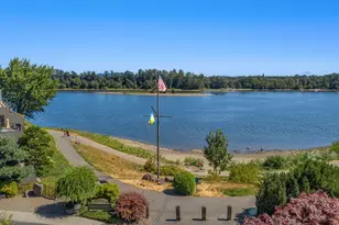 5640 S Riverside Ln, Portland, OR 97239 - Photo 35
