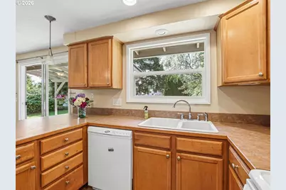 1728 NE 19th St, McMinnville, OR 97128 - Photo 17