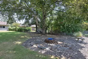 1728 NE 19th St, McMinnville, OR 97128 - Photo 41
