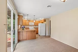 1728 NE 19th St, McMinnville, OR 97128 - Photo 9