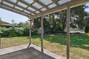 1728 NE 19th St, McMinnville, OR 97128 - Photo 35