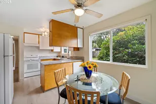 1009/1011 Grove Ave, Tillamook, OR 97141 - Photo 7