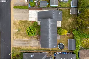 1009/1011 Grove Ave, Tillamook, OR 97141 - Photo 41