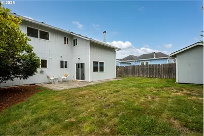 1009/1011 Grove Ave #1009-11, Tillamook, OR 97141 - Photo 17