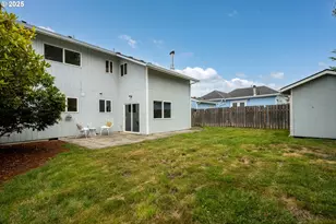1009/1011 Grove Ave, Tillamook, OR 97141 - Photo 17