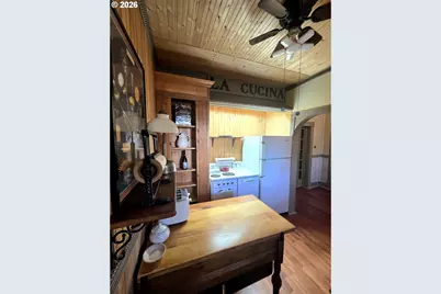 1739 Madison St, Baker City, OR 97814 - Photo 27