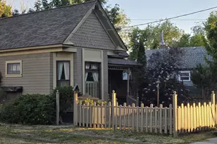 1739 Madison St, Baker City, OR 97814 - Photo 3