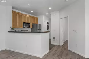 1180 SW 170th Ave, Beaverton, OR 97003 - Photo 11