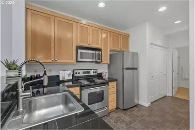 1180 SW 170th Ave #100, Beaverton, OR 97003 - Photo 13