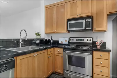 1180 SW 170th Ave #100, Beaverton, OR 97003 - Photo 15