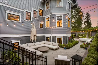 2023 SW Montgomery Dr, Portland, OR 97201 - Photo 35