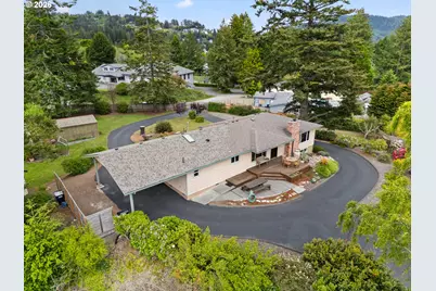 905 Barbra Ln, Brookings, OR 97415 - Photo 1