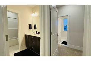 11670 SW 176th Dr, Beaverton, OR 97007 - Photo 17