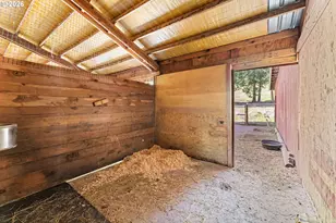 340 Speaker Rd, Wolf Creek, OR 97497 - Photo 29