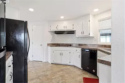 1199 N Terry St, Eugene, OR 97402 - Photo 15