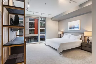 841 S Gaines St #117, Portland, OR 97239 - Photo 15