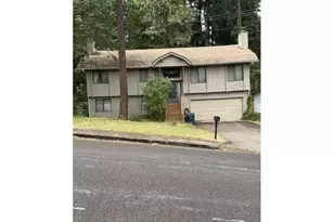 190 Coachman Dr, Eugene, OR 97405 - Photo 3