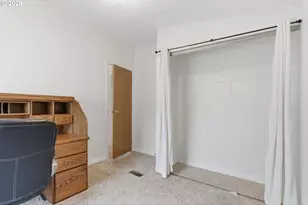 10400 SE Cook Ct, Milwaukie, OR 97222 - Photo 33