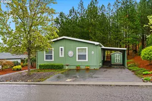 10400 SE Cook Ct, Milwaukie, OR 97222 - Photo 5