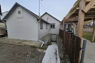 225 NE 8th St, Irrigon, OR 97844 - Photo 25