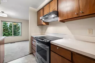 2239 NE 153rd Ave, Portland, OR 97230 - Photo 13