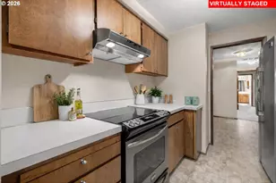 2239 NE 153rd Ave, Portland, OR 97230 - Photo 11